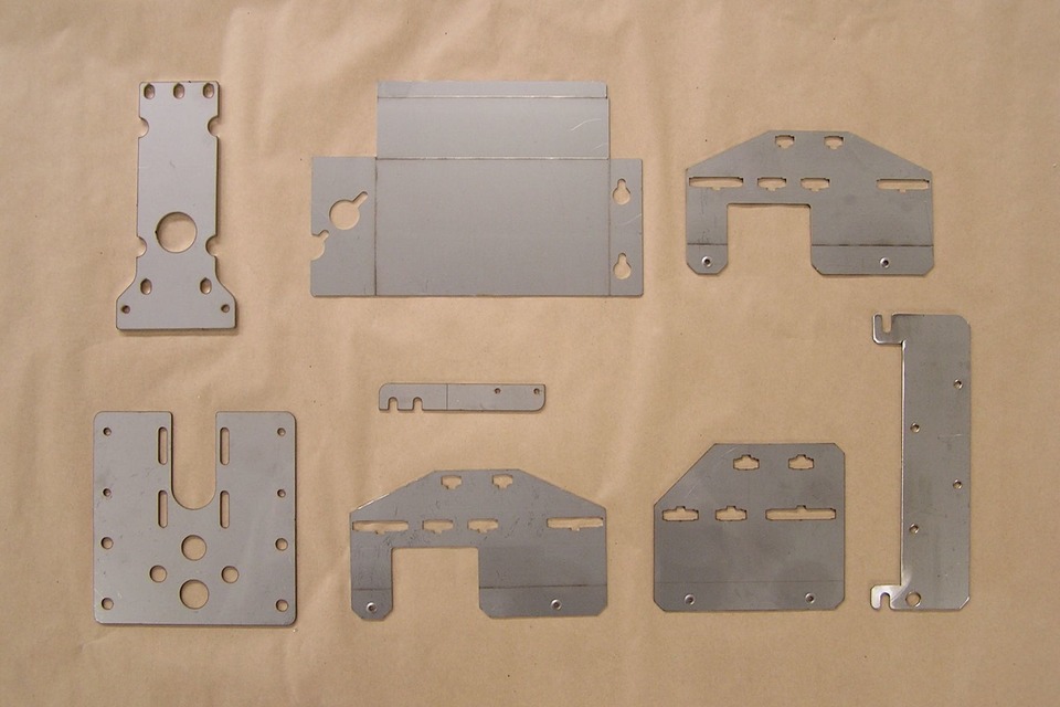 ステンレス部品のレーザーカットの画像